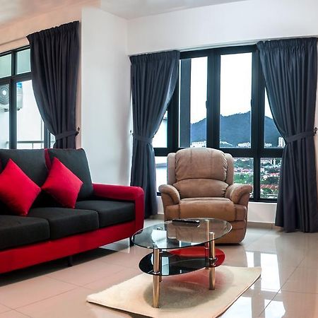 Lazy Traveler'S Suite By D Imperio Homestay Джордж Таун Екстериор снимка