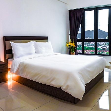 Lazy Traveler'S Suite By D Imperio Homestay Джордж Таун Екстериор снимка