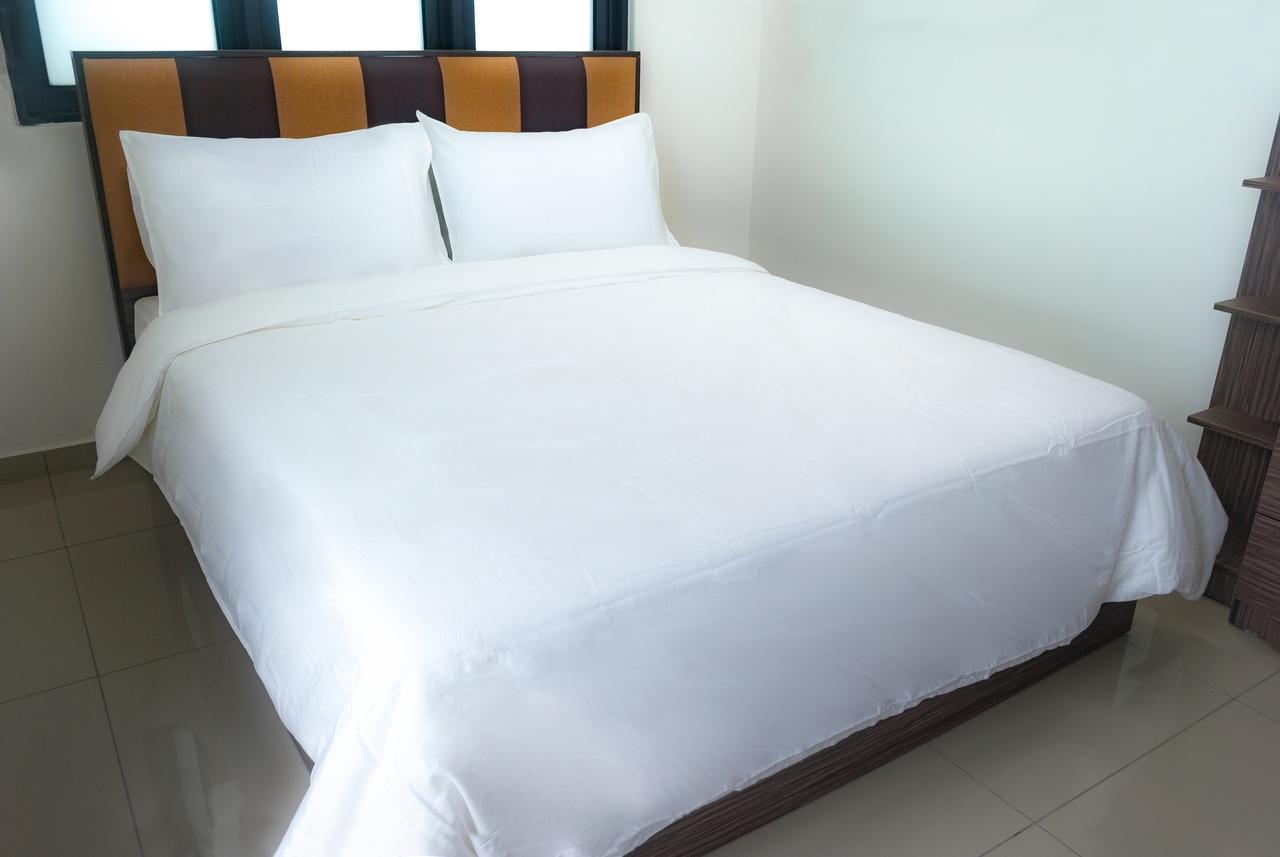 Lazy Traveler'S Suite By D Imperio Homestay Джордж Таун Екстериор снимка